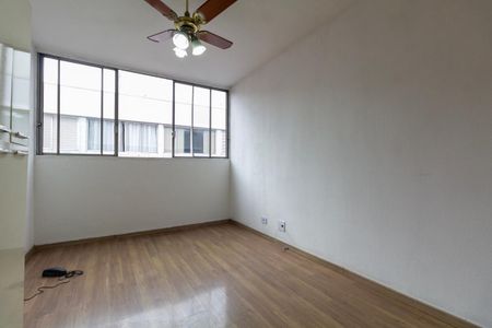 Apartamento para alugar com 67m², 2 quartos e 1 vaga Apartamento para alugar com 67m², 2 quartos e 1 vagaSala