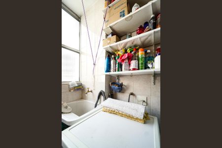 Apartamento para alugar com 67m², 2 quartos e 1 vagaÁrea de serviço