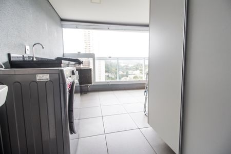 Apartamento para alugar com 67m², 2 quartos e 1 vagaÁrea de Serviço