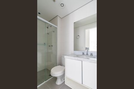 Apartamento para alugar com 67m², 2 quartos e 2 vagas Apartamento para alugar com 67m², 2 quartos e 2 vagasBanheiro da Suíte