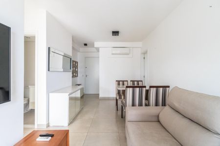 Sala de apartamento para alugar com 2 quartos, 67m² em Empresarial 18 do Forte, Barueri