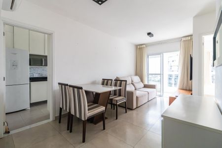 Apartamento para alugar com 67m², 2 quartos e 2 vagas Apartamento para alugar com 67m², 2 quartos e 2 vagasSala