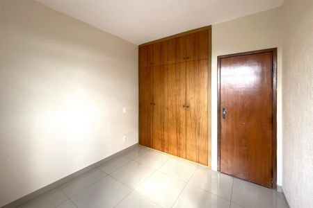 Apartamento à venda com 123m², 3 quartos e 2 vagas Apartamento à venda com 123m², 3 quartos e 2 vagasQuarto 1