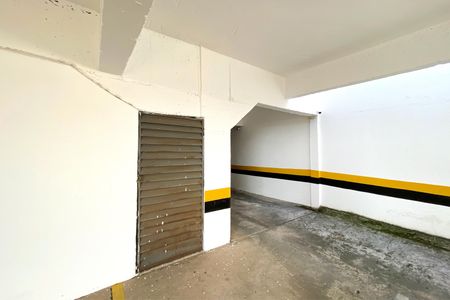 Apartamento à venda com 123m², 3 quartos e 2 vagas Apartamento à venda com 123m², 3 quartos e 2 vagasBox de depósito