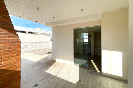 Apartamento à venda com 123m², 3 quartos e 2 vagas Apartamento à venda com 123m², 3 quartos e 2 vagasCobertura