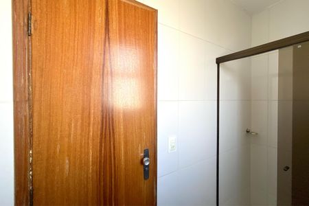 Apartamento à venda com 123m², 3 quartos e 2 vagas Apartamento à venda com 123m², 3 quartos e 2 vagasBanheiro 2