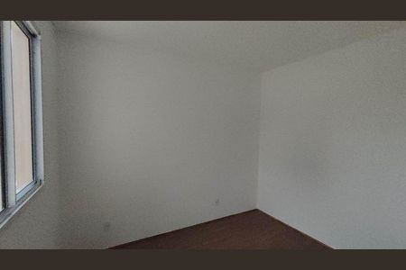 Quarto 2 de apartamento para alugar com 2 quartos, 32m² em Vila Carmosina, São Paulo
