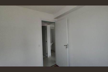 Quarto 1 de apartamento para alugar com 2 quartos, 32m² em Vila Carmosina, São Paulo