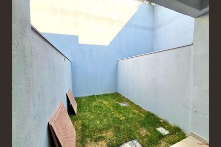 Casa à venda com 2 quartos, 109m² em Piratininga, Belo Horizonte