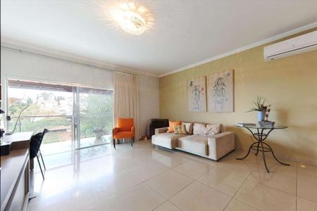 Casa para alugar com 4 quartos, 357m² em Comiteco, Belo Horizonte