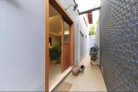 Casa para alugar com 357m², 4 quartos e 4 vagas