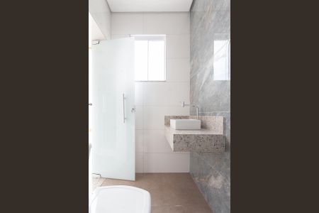 Casa à venda com 390m², 7 quartos e 6 vagasBanheiro Social 3