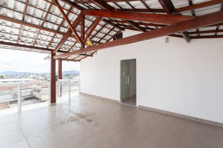 Casa à venda com 390m², 7 quartos e 6 vagasVaranda 1