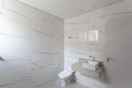 Casa à venda com 390m², 7 quartos e 6 vagasBanheiro da Suíte 1