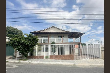 Casa à venda com 390m², 7 quartos e 6 vagasFachada