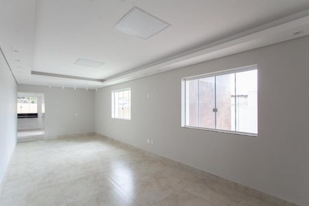 Casa à venda com 390m², 7 quartos e 6 vagasSala 1