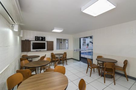 Apartamento à venda com 48m², 2 quartos e sem vagaÁrea comum - Salão de festas