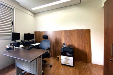 Apartamento à venda com 84m², 3 quartos e 2 vagas Apartamento à venda com 84m², 3 quartos e 2 vagasQuarto 2