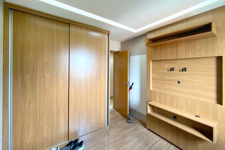 Apartamento à venda com 84m², 3 quartos e 2 vagas Apartamento à venda com 84m², 3 quartos e 2 vagasQuarto 3