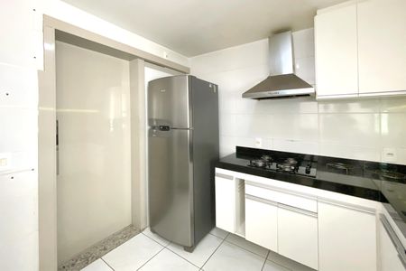 Apartamento à venda com 84m², 3 quartos e 2 vagas Apartamento à venda com 84m², 3 quartos e 2 vagasCozinha
