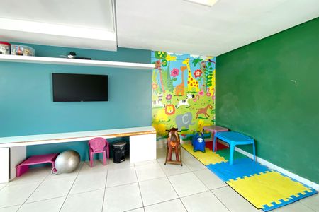 Apartamento à venda com 84m², 3 quartos e 2 vagas Apartamento à venda com 84m², 3 quartos e 2 vagasÁrea comum - Espaço Kids