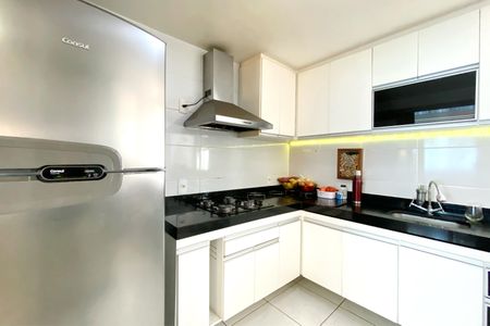 Apartamento à venda com 84m², 3 quartos e 2 vagas Apartamento à venda com 84m², 3 quartos e 2 vagasCozinha