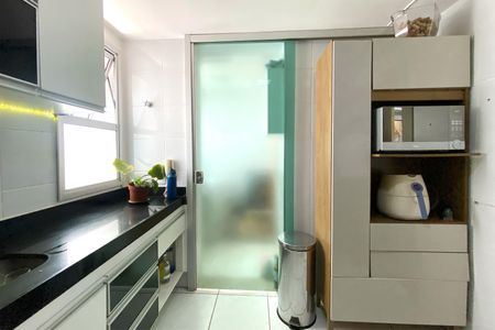 Apartamento à venda com 84m², 3 quartos e 2 vagas Apartamento à venda com 84m², 3 quartos e 2 vagasCozinha