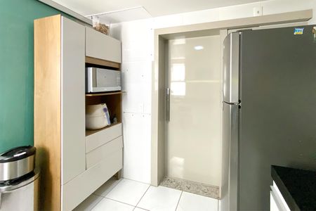 Apartamento à venda com 84m², 3 quartos e 2 vagas Apartamento à venda com 84m², 3 quartos e 2 vagasCozinha
