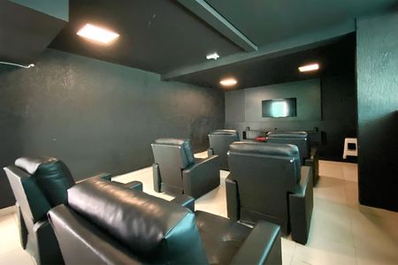 Apartamento à venda com 84m², 3 quartos e 2 vagas Apartamento à venda com 84m², 3 quartos e 2 vagasÁrea comum - Home Cinema