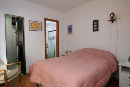 Apartamento à venda com 143m², 4 quartos e 3 vagasSuíte