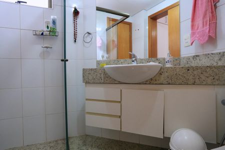 Apartamento à venda com 143m², 4 quartos e 3 vagasBanheiro da Semi-Suíte