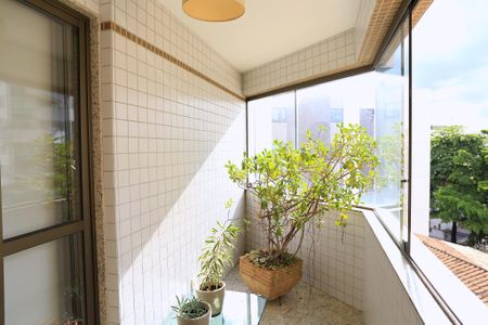 Apartamento à venda com 143m², 4 quartos e 3 vagasVaranda da Sala