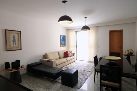 Apartamento à venda com 143m², 4 quartos e 3 vagasSala
