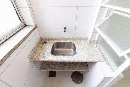Apartamento para alugar com 60m², 2 quartos e 1 vaga Apartamento para alugar com 60m², 2 quartos e 1 vagaCozinha e Área de Serviço