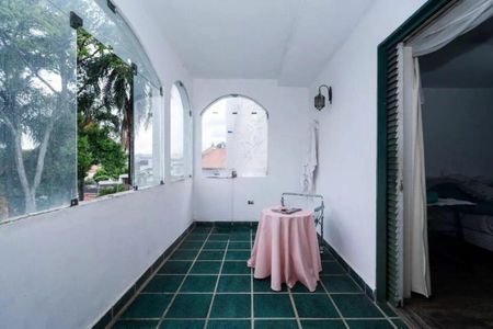 Casa à venda com 4 quartos, 300m² em Jardim Leonor, São Paulo