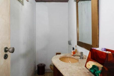 Casa à venda com 4 quartos, 300m² em Jardim Leonor, São Paulo