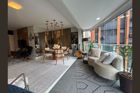 Apartamento à venda com 3 quartos, 118m² em Vila Mariana, São Paulo