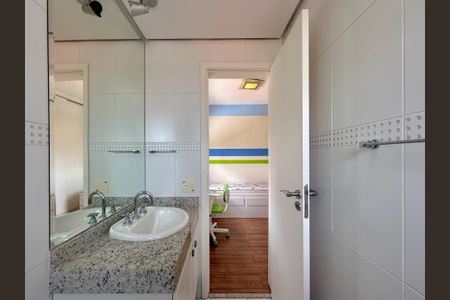 Apartamento à venda com 132m², 3 quartos e 3 vagasBanheiro Suíte 2