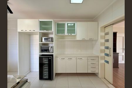 Apartamento à venda com 132m², 3 quartos e 3 vagasCozinha