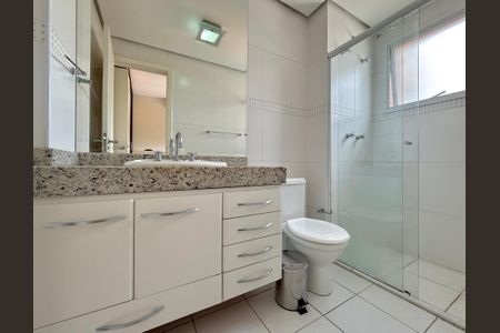 Apartamento à venda com 132m², 3 quartos e 3 vagasBanheiro Suíte 3