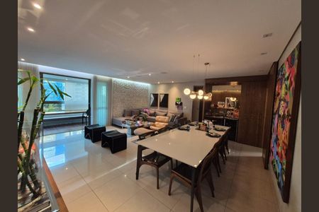 Apartamento à venda com 154m², 4 quartos e 3 vagas