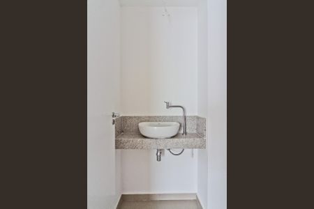 Lavabo de apartamento à venda com 4 quartos, 152m² em City América, São Paulo