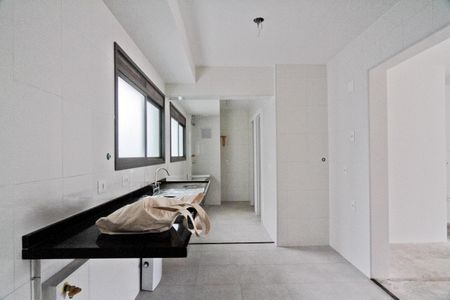 Apartamento para alugar com 152m², 4 quartos e 3 vagas Apartamento para alugar com 152m², 4 quartos e 3 vagasCozinha