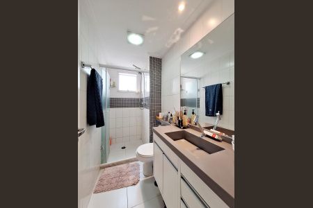 Apartamento para alugar com 92m², 3 quartos e 2 vagasBanheiro Quarto 2