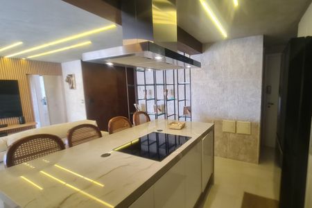 Apartamento à venda com 145m², 4 quartos e 2 vagasCozinha 