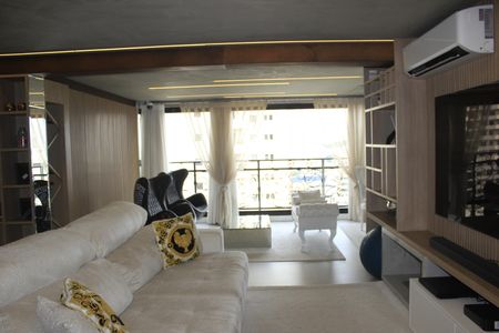 Apartamento à venda com 145m², 4 quartos e 2 vagasSala