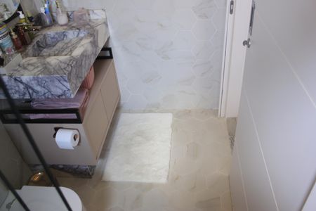 Apartamento à venda com 145m², 4 quartos e 2 vagasBanheiro social