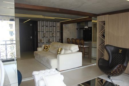 Apartamento à venda com 145m², 4 quartos e 2 vagasSala