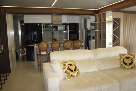 Apartamento à venda com 145m², 4 quartos e 2 vagasSala