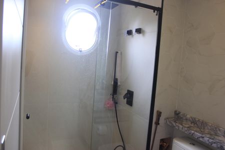 Apartamento à venda com 145m², 4 quartos e 2 vagasBanheiro social